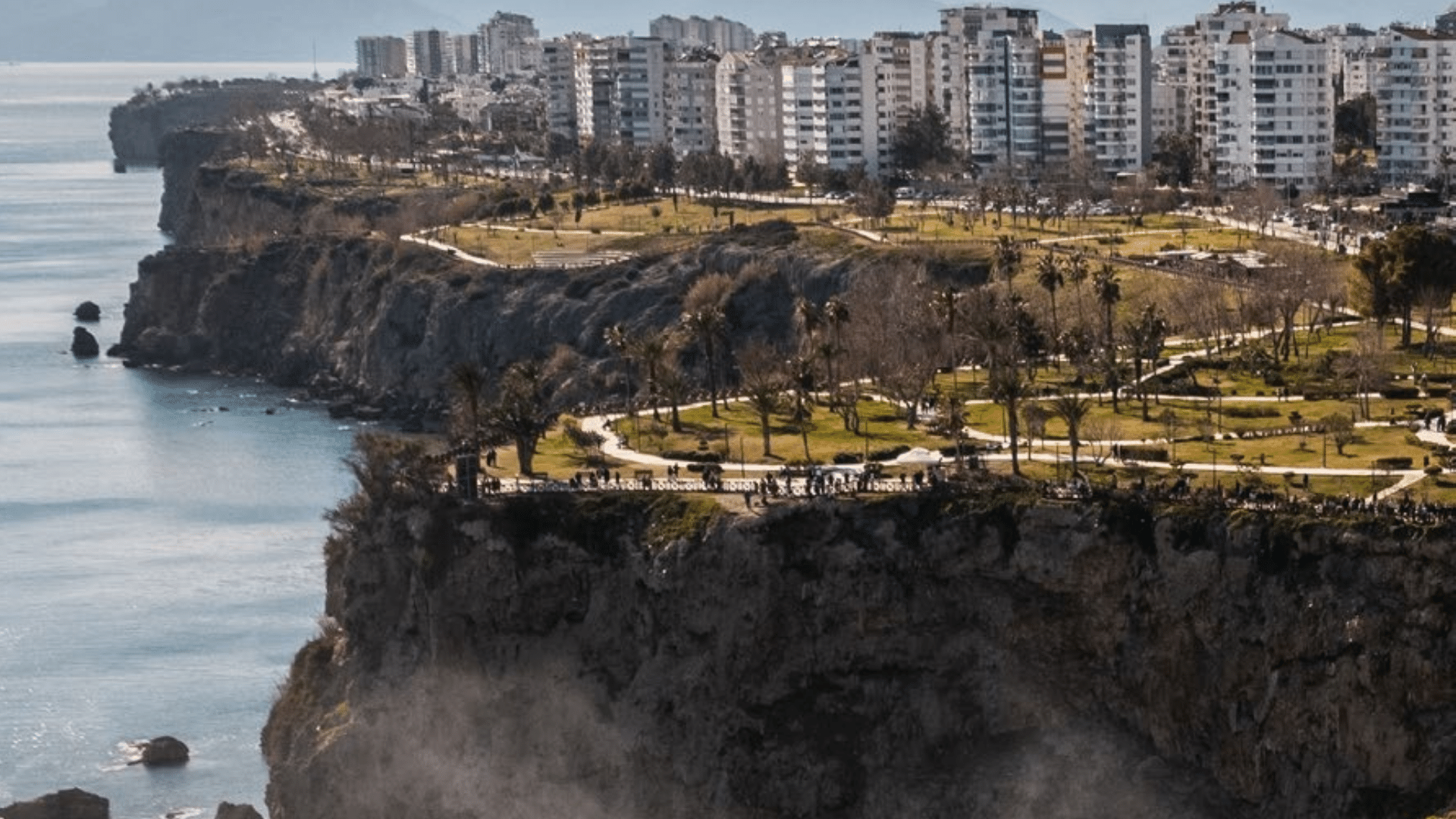 SEYAHAT TUTKUNLARININ CENNETİ: DÜDEN ŞELALESİNİ HALA GÖRMEDİNİZ Mİ??